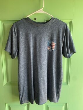 Ocean + Coast Short Sleeve Shirt - Men’s size Medium